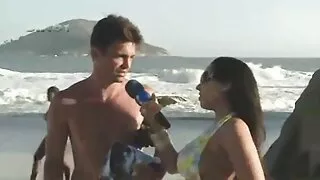 पातलो नाङ्गो केटी मा एक निजी वातावरण आफु संग एक खेलौना