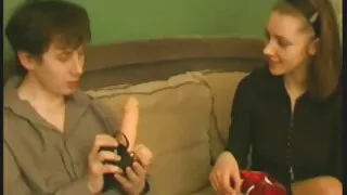 जवान केटी सुपर-कमबख्त-तातो हुन्छ र पूर्ण संभोग गर्न ल्याए