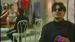 गोरा संग जिब्रो र औंला संग श्यामला