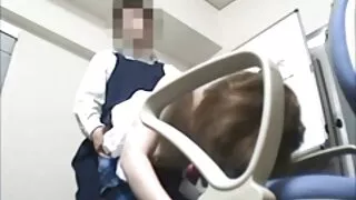 केटी सोफे मा कैम मा हस्तमैथुन