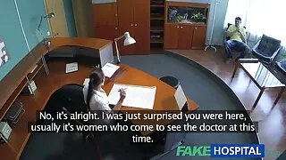 रेडहेड परिपक्व महिला उनको छोरा संग सेक्स थियो