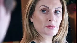 प्यारा रूसी केटी कैम मा औंला रसदार बिल्ली