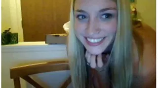 आमा उनको छोरा चूसा र सेक्स भएको पछि