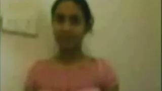 तीन एक-साथ एक-अर्काको चुदाइ चाट्नुहोस् र आफ्नो औंलाहरु गडबड प्राप्त