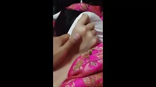 शौचालय जाँदै, यो यार बकवास र कुखुरा चूसना आफ्नो बहिनी बाध्य