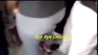 तीन बालिका आफूलाई दिनुभयो केटा मा प्रकृति र उसलाई चूसा